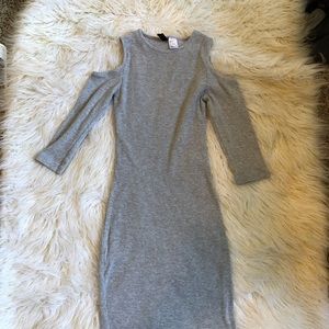 Clothes for sale (New or perfect condition )